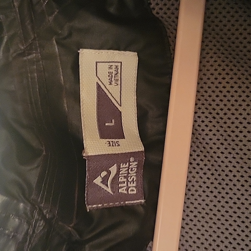 rain jacket - Picture 2 of 4